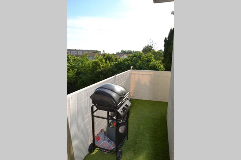Lumineux Et Calme Avec Terrasse *